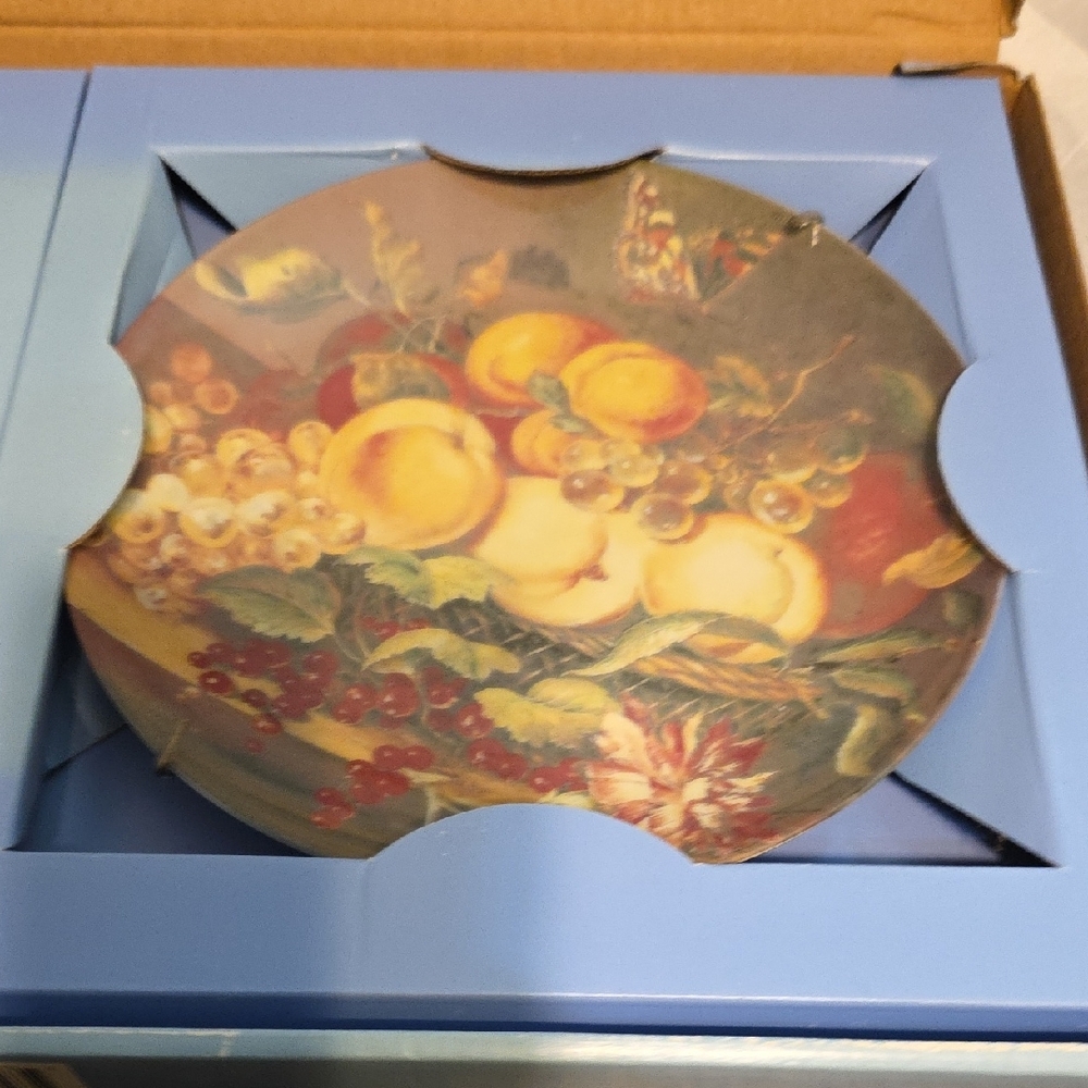 Classic Treasures Porcelain Collector Plates - Multicolor - Picture 5 of 9